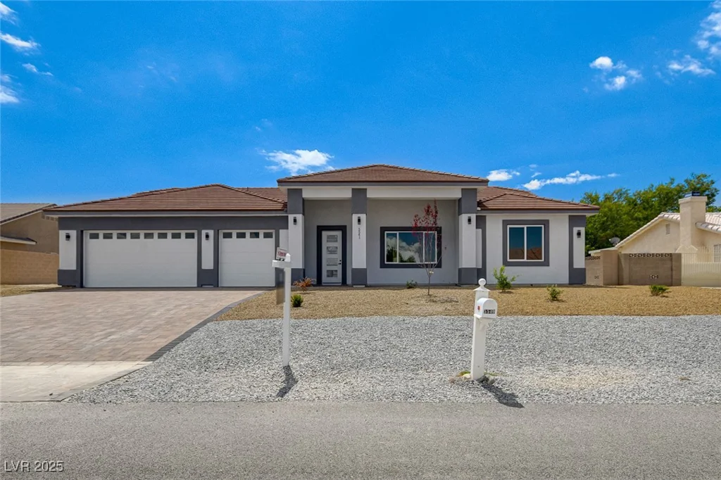 5601 Mary Lou, Pahrump, NV 89061