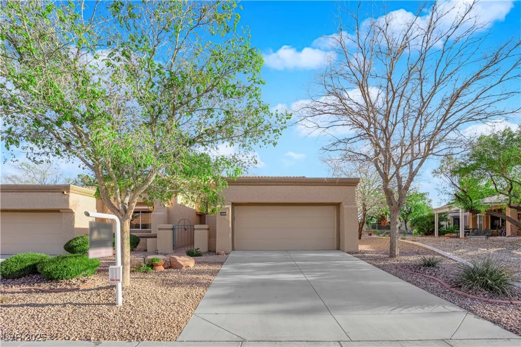 9013 Litchfield, Las Vegas, NV 89134