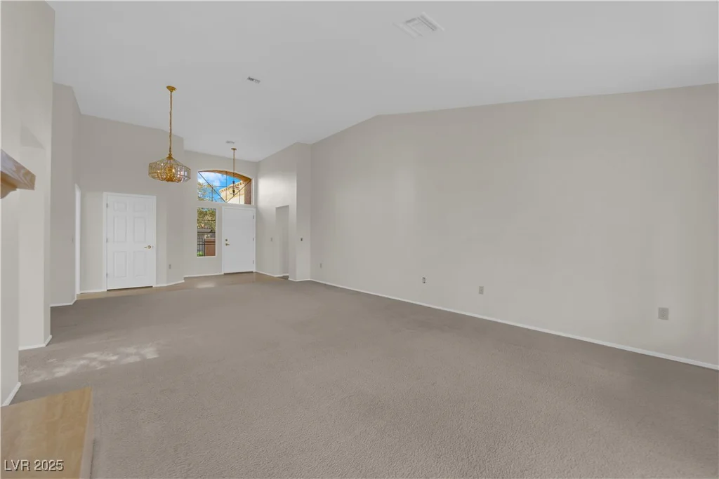 9013 Litchfield, Las Vegas, NV 89134