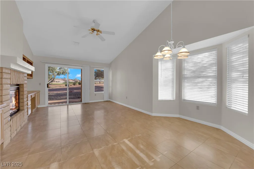 9013 Litchfield, Las Vegas, NV 89134