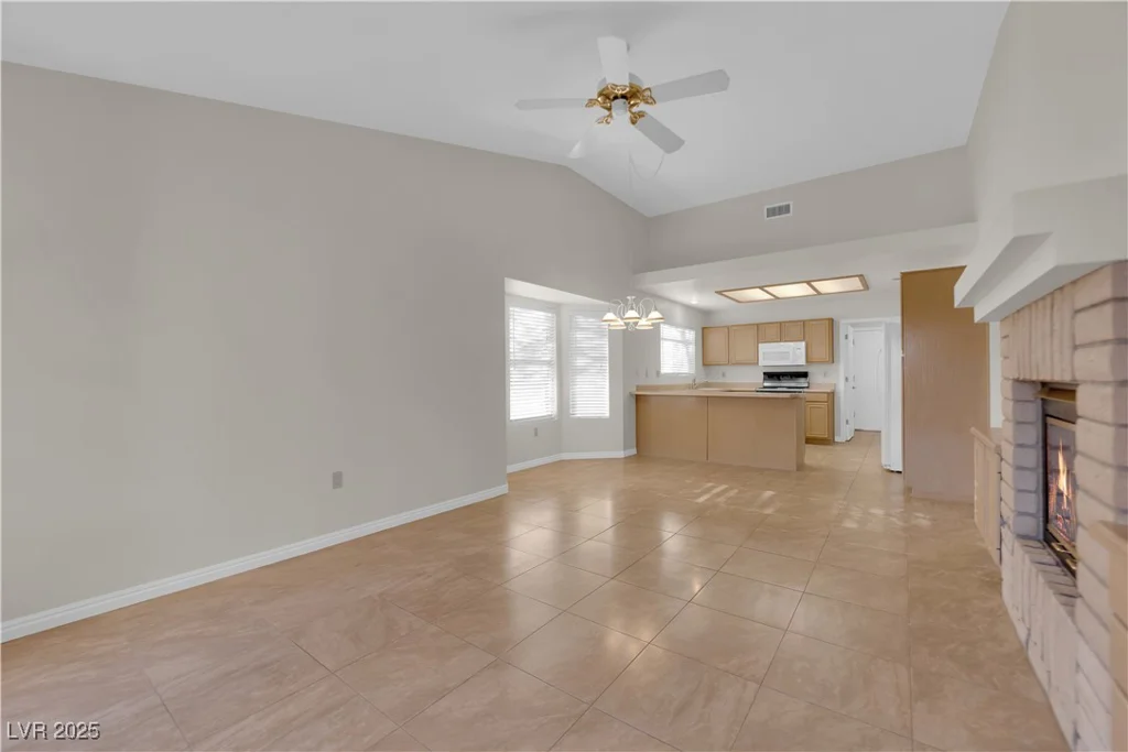 9013 Litchfield, Las Vegas, NV 89134