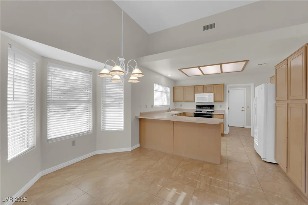 9013 Litchfield, Las Vegas, NV 89134