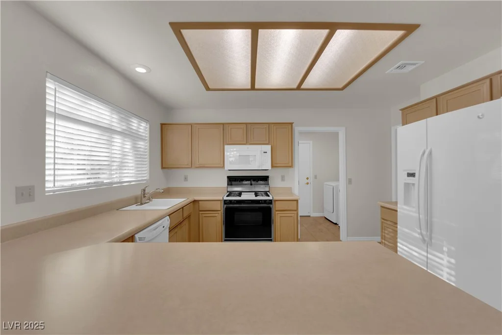 9013 Litchfield, Las Vegas, NV 89134
