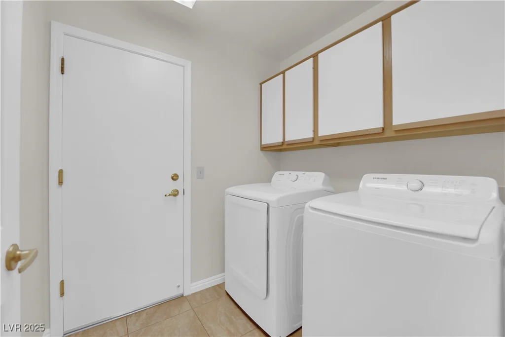 9013 Litchfield, Las Vegas, NV 89134