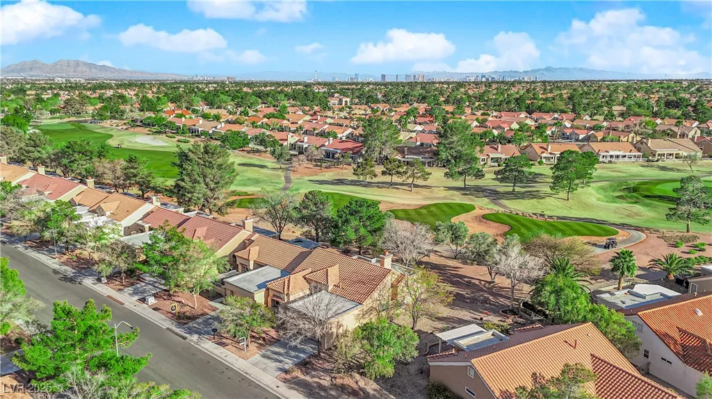 9013 Litchfield, Las Vegas, NV 89134