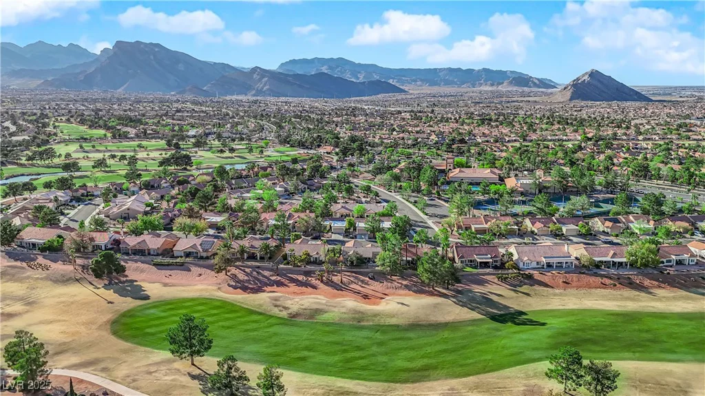 9013 Litchfield, Las Vegas, NV 89134