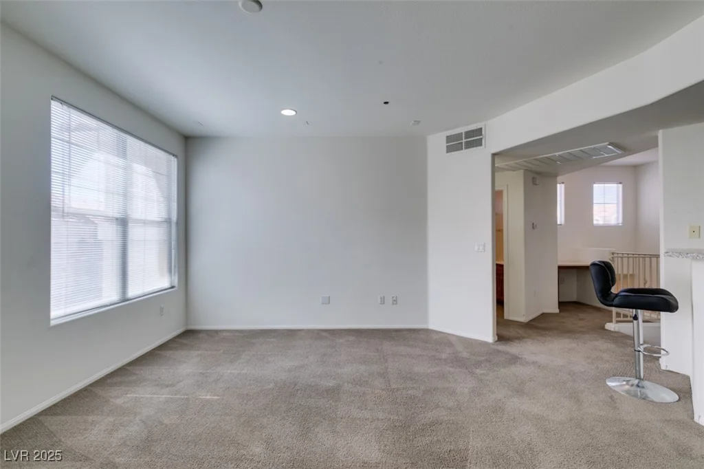 5855 Valley, North Las Vegas, NV 89031
