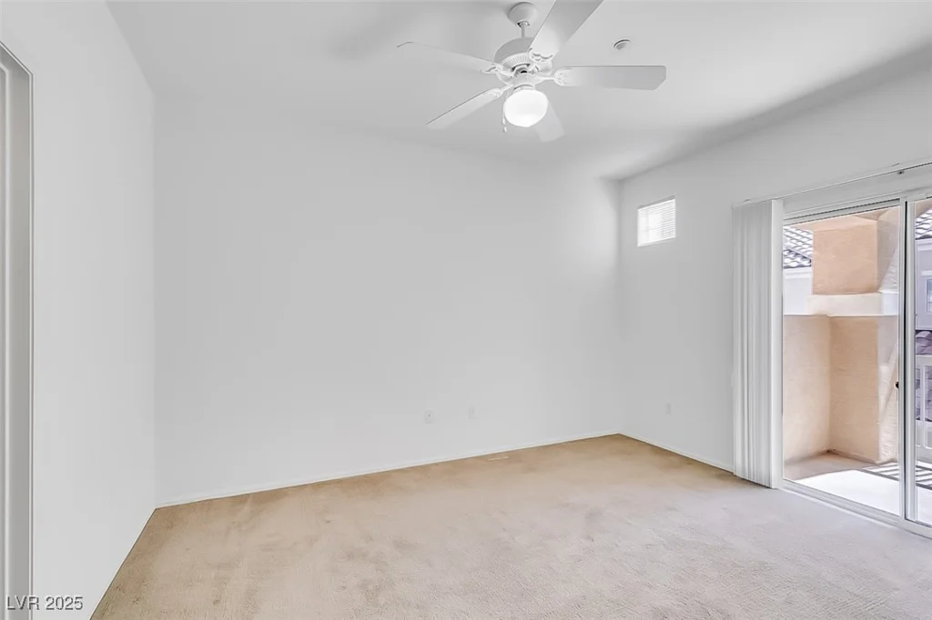 5855 Valley, North Las Vegas, NV 89031