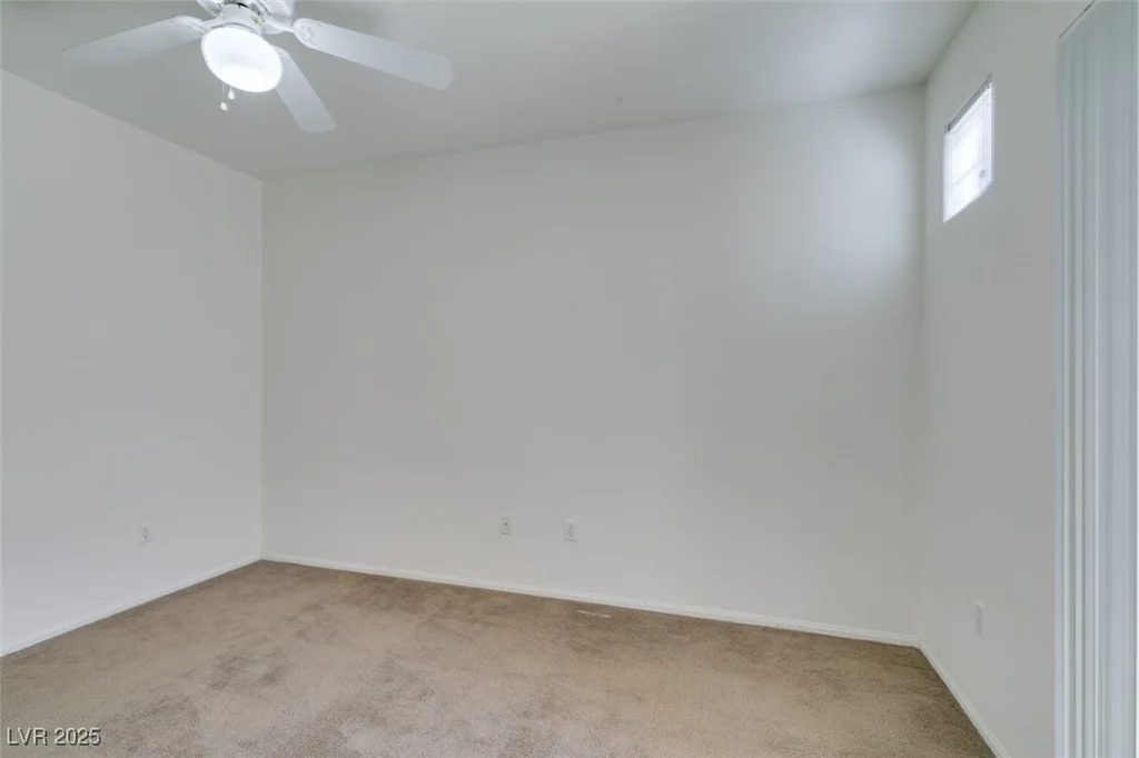 5855 Valley, North Las Vegas, NV 89031