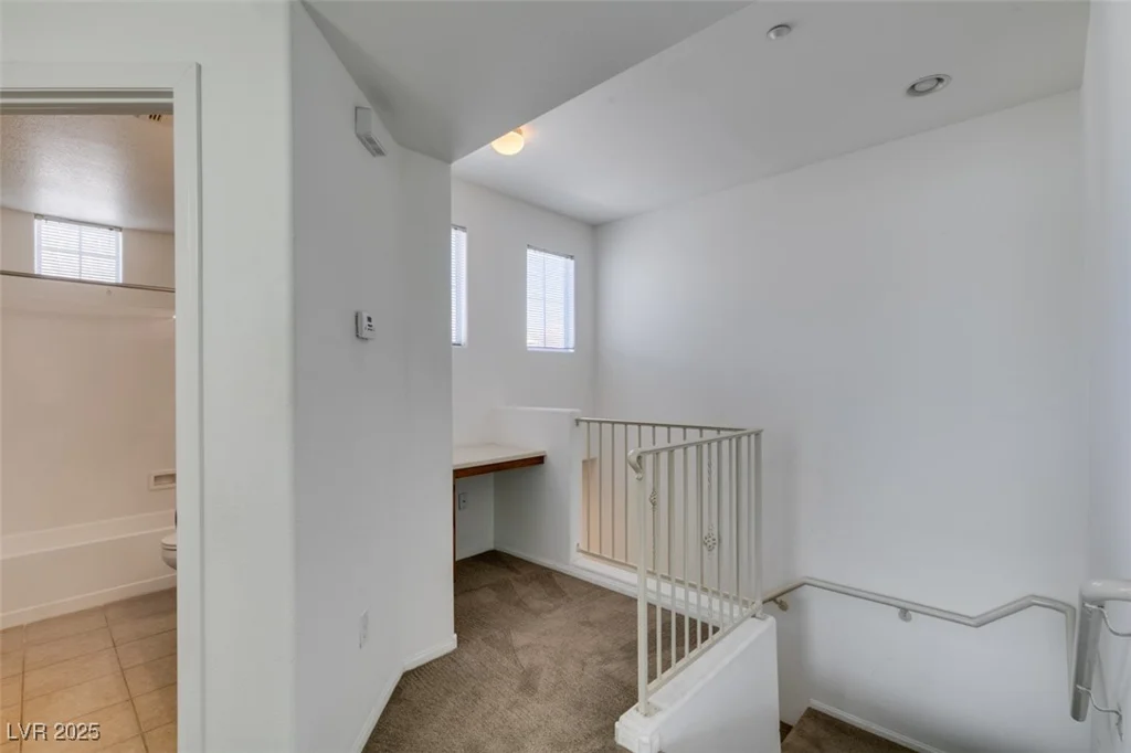 5855 Valley, North Las Vegas, NV 89031