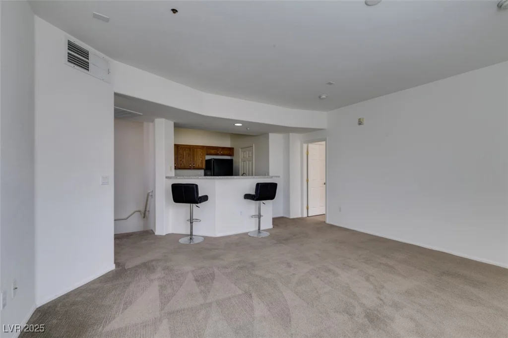 5855 Valley, North Las Vegas, NV 89031