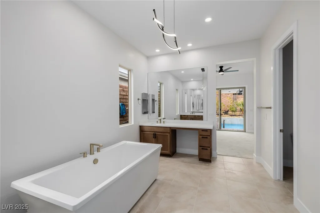 11185 Black Fire Opal, Las Vegas, NV 89138