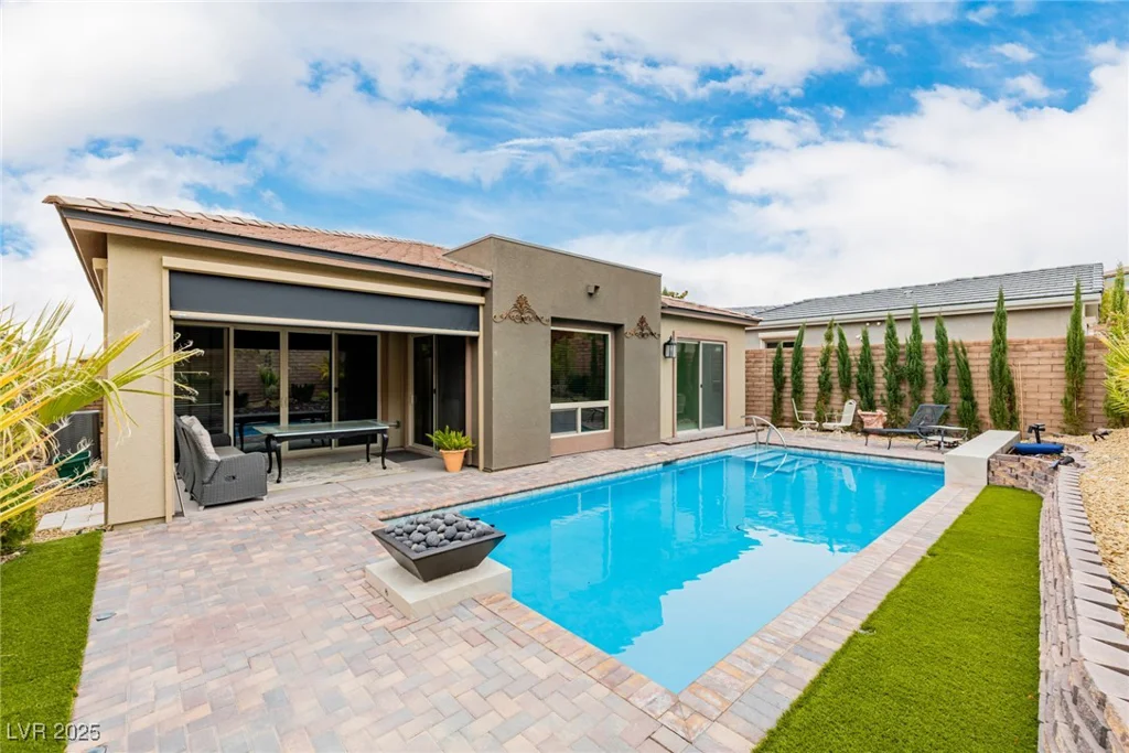 11185 Black Fire Opal, Las Vegas, NV 89138