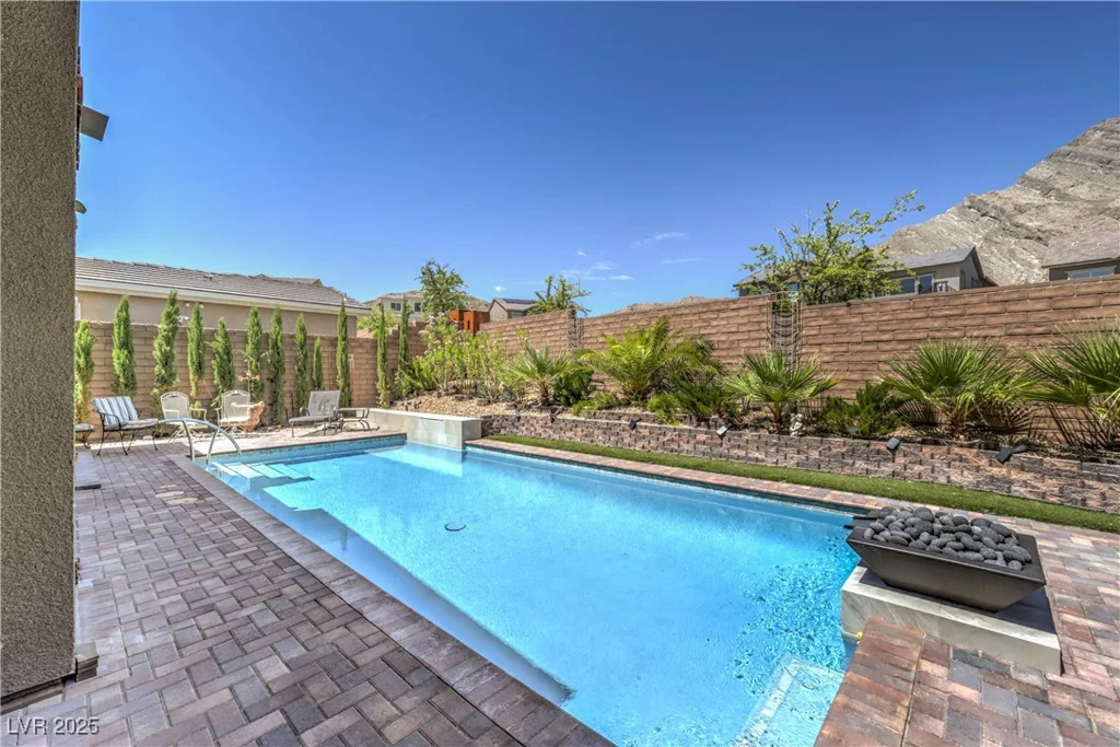 11185 Black Fire Opal, Las Vegas, NV 89138