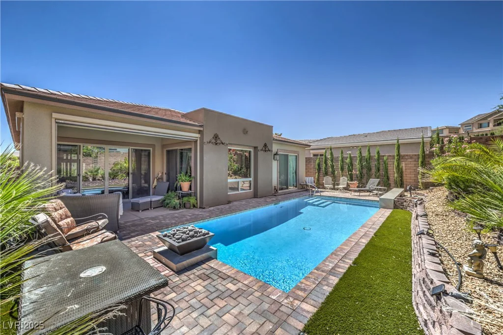 11185 Black Fire Opal, Las Vegas, NV 89138