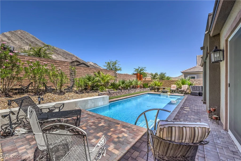 11185 Black Fire Opal, Las Vegas, NV 89138