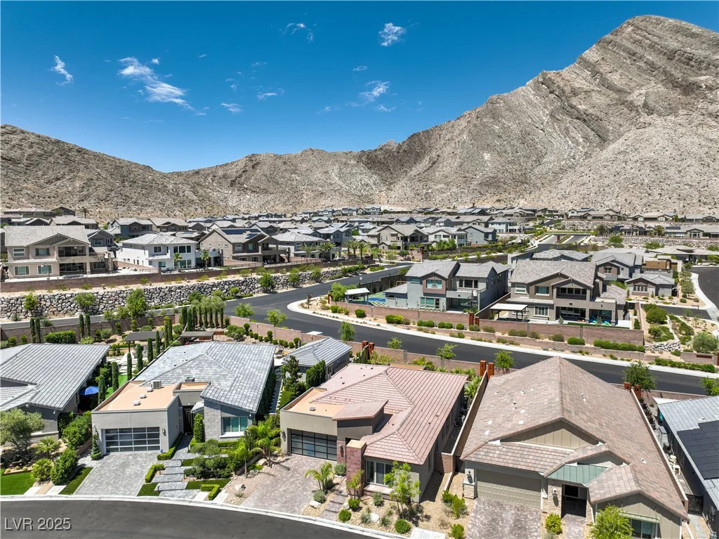 11185 Black Fire Opal, Las Vegas, NV 89138