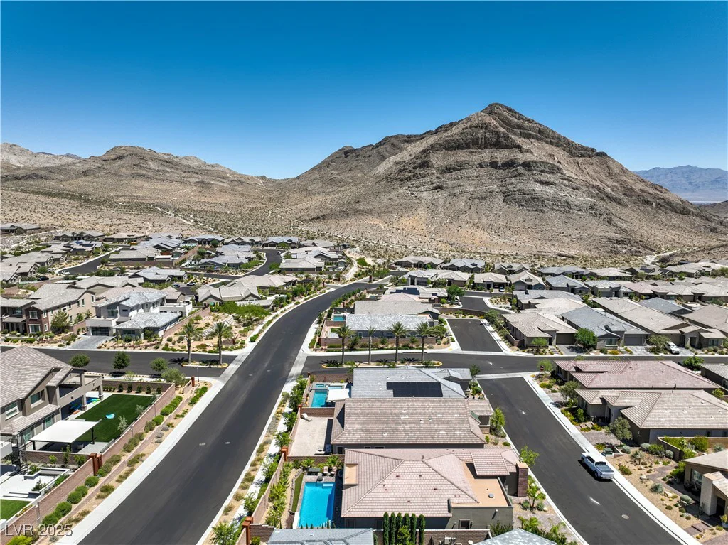 11185 Black Fire Opal, Las Vegas, NV 89138
