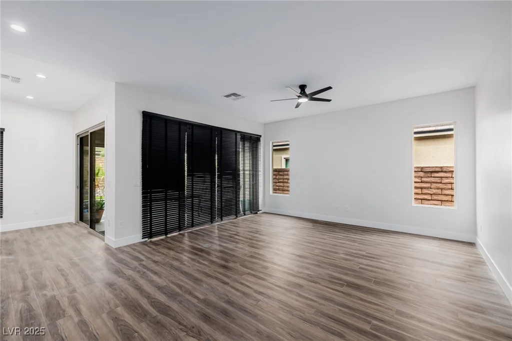 11185 Black Fire Opal, Las Vegas, NV 89138