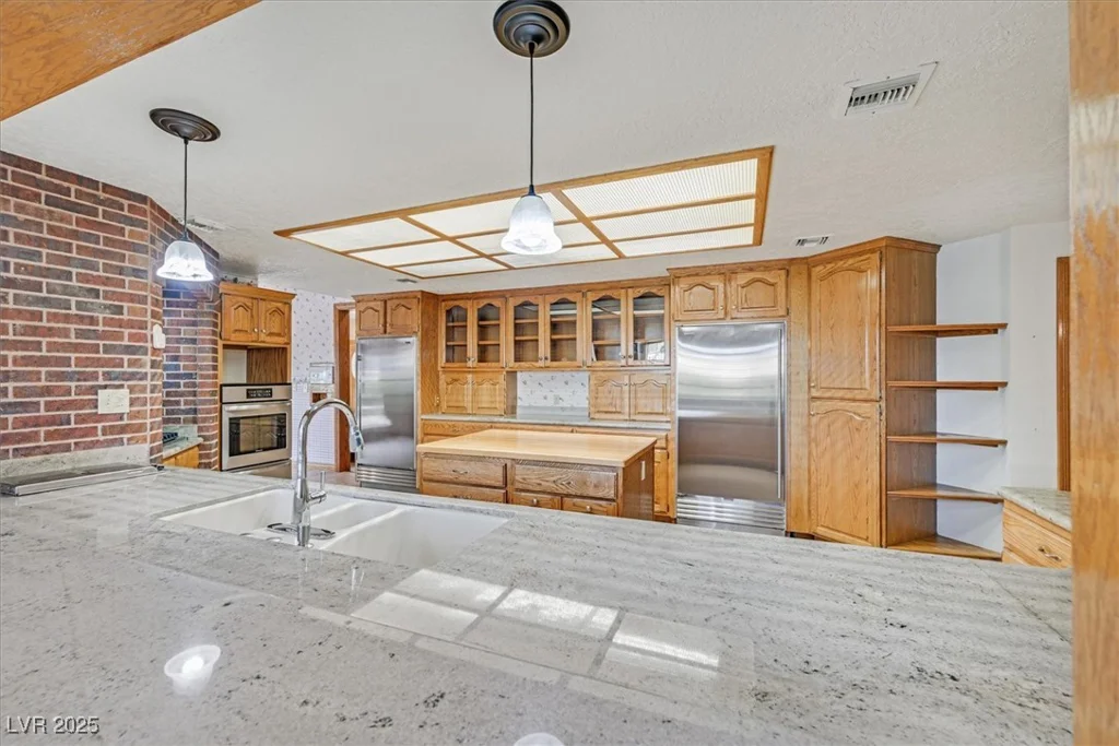 3111 Coachlight, Las Vegas, NV 89117