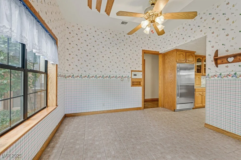 3111 Coachlight, Las Vegas, NV 89117