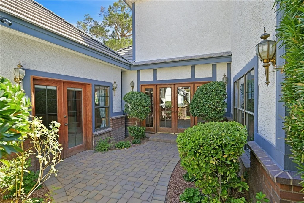 3111 Coachlight, Las Vegas, NV 89117