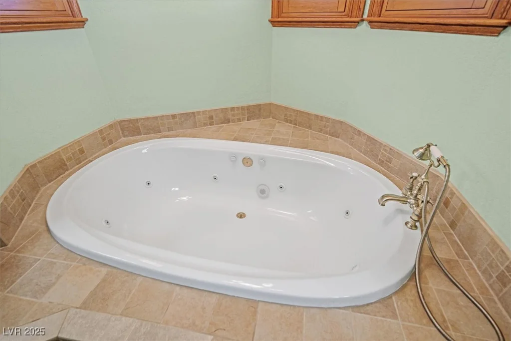 3111 Coachlight, Las Vegas, NV 89117