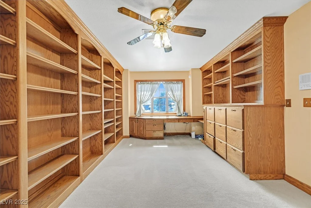 3111 Coachlight, Las Vegas, NV 89117