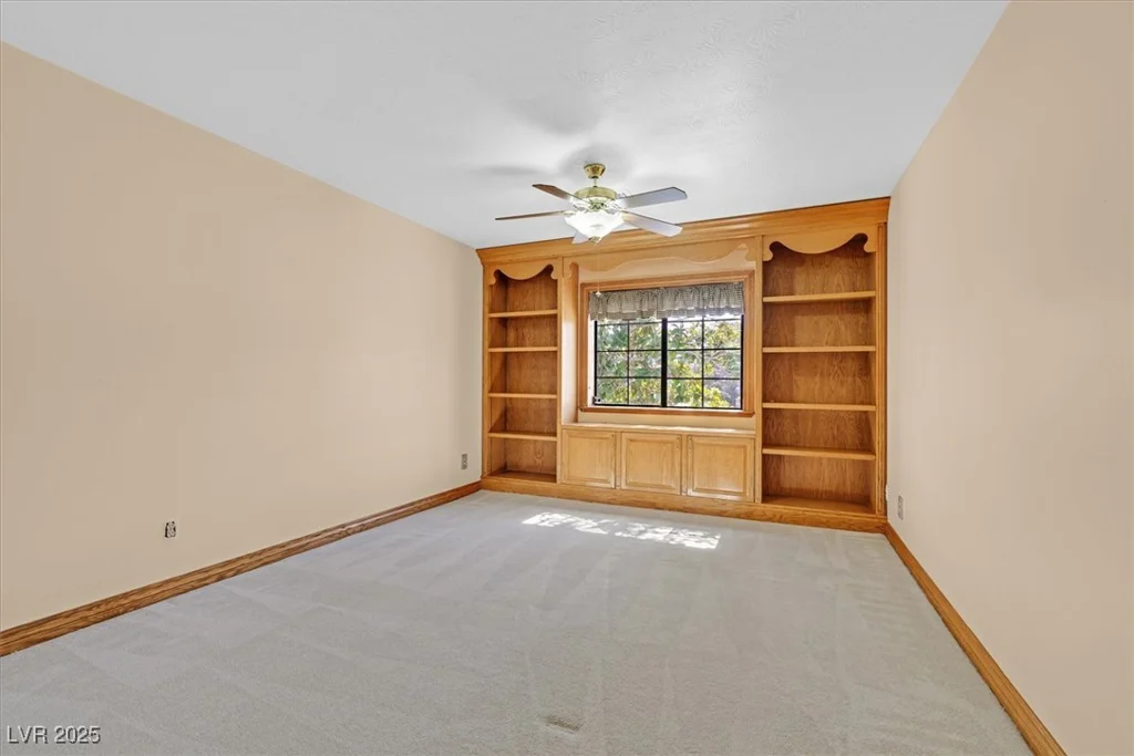 3111 Coachlight, Las Vegas, NV 89117