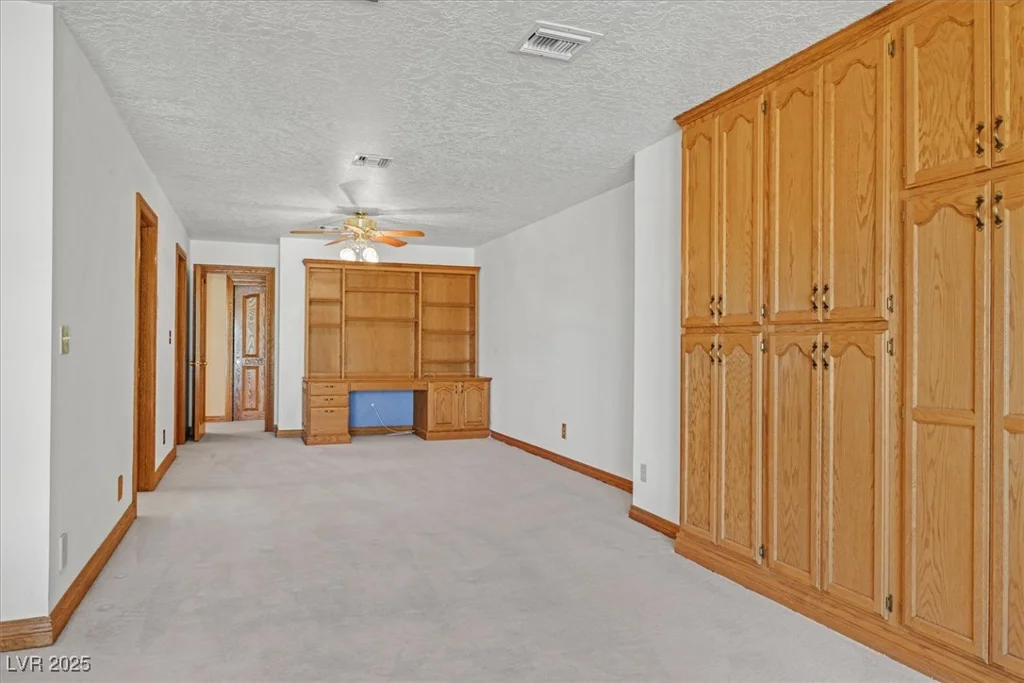 3111 Coachlight, Las Vegas, NV 89117
