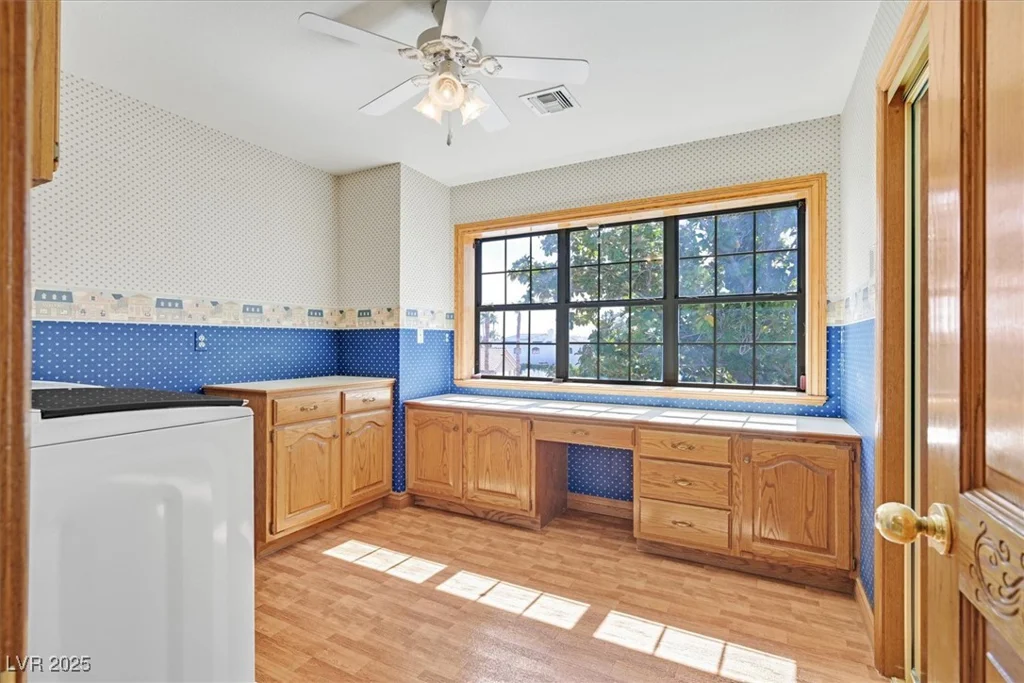 3111 Coachlight, Las Vegas, NV 89117