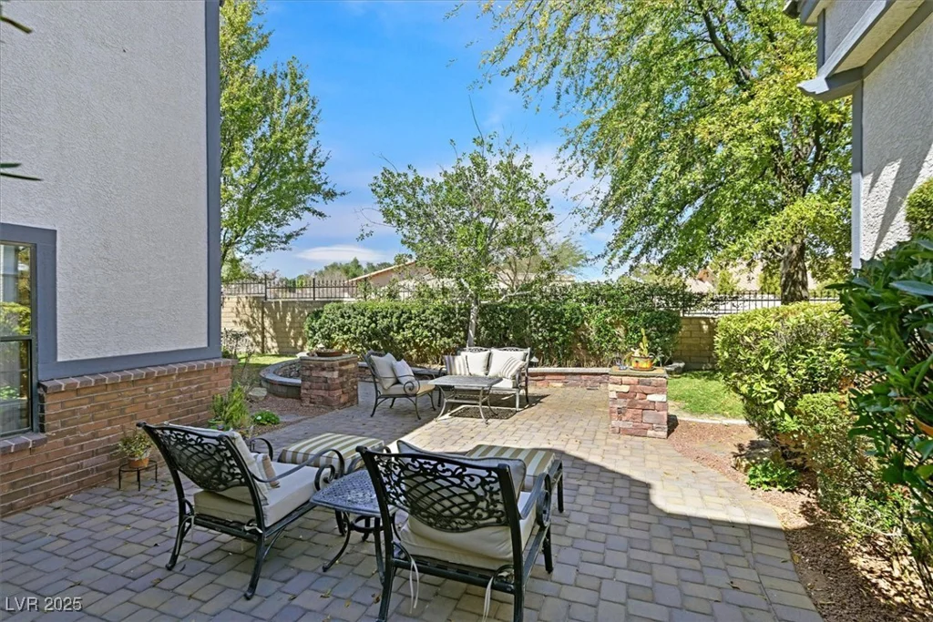3111 Coachlight, Las Vegas, NV 89117