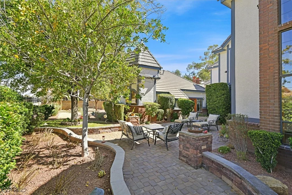 3111 Coachlight, Las Vegas, NV 89117