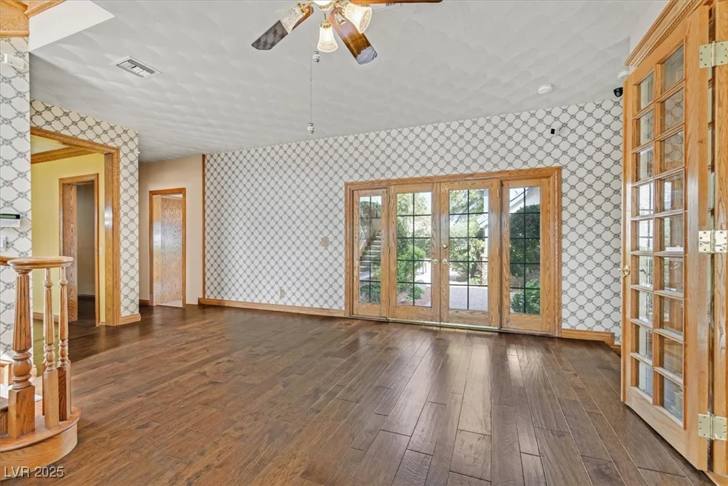 3111 Coachlight, Las Vegas, NV 89117