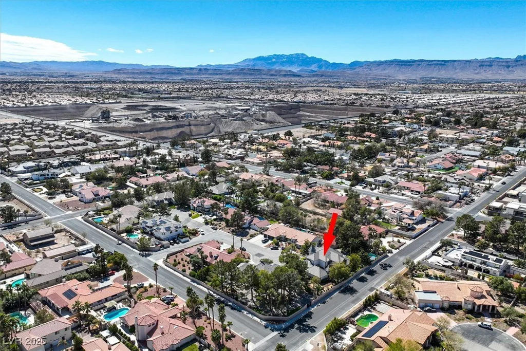 3111 Coachlight, Las Vegas, NV 89117