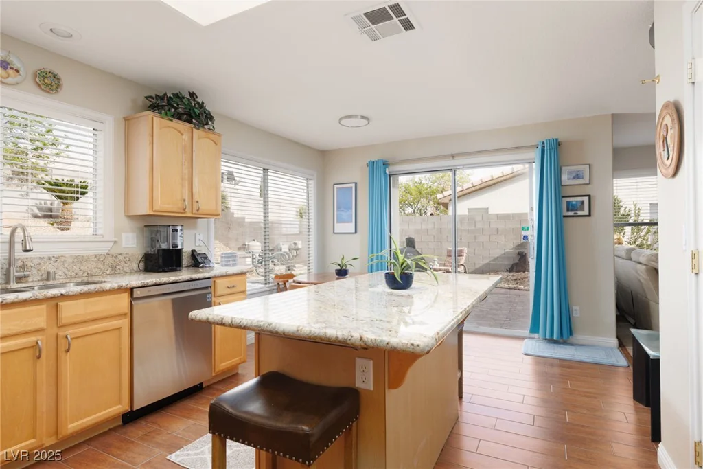 7317 Bosky Springs, Las Vegas, NV 89131