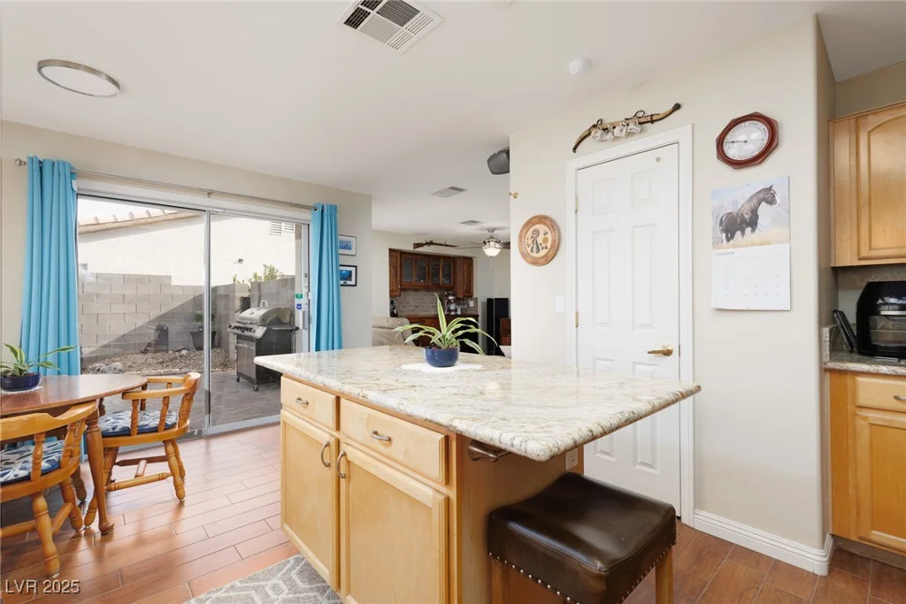 7317 Bosky Springs, Las Vegas, NV 89131