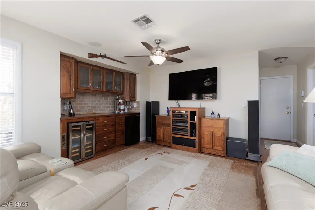 7317 Bosky Springs, Las Vegas, NV 89131