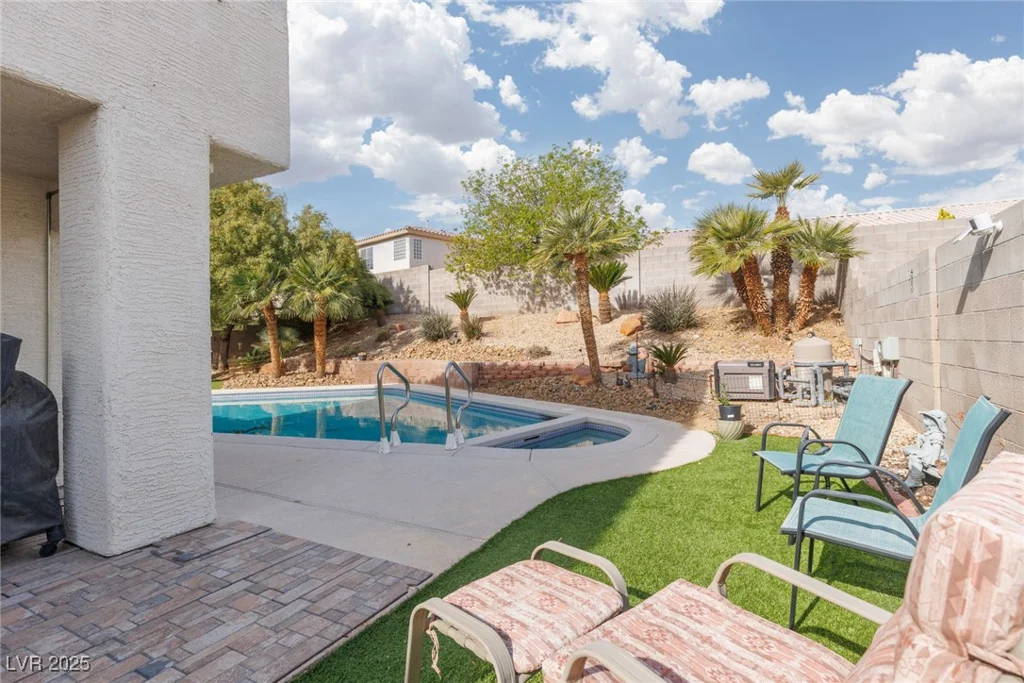 7317 Bosky Springs, Las Vegas, NV 89131