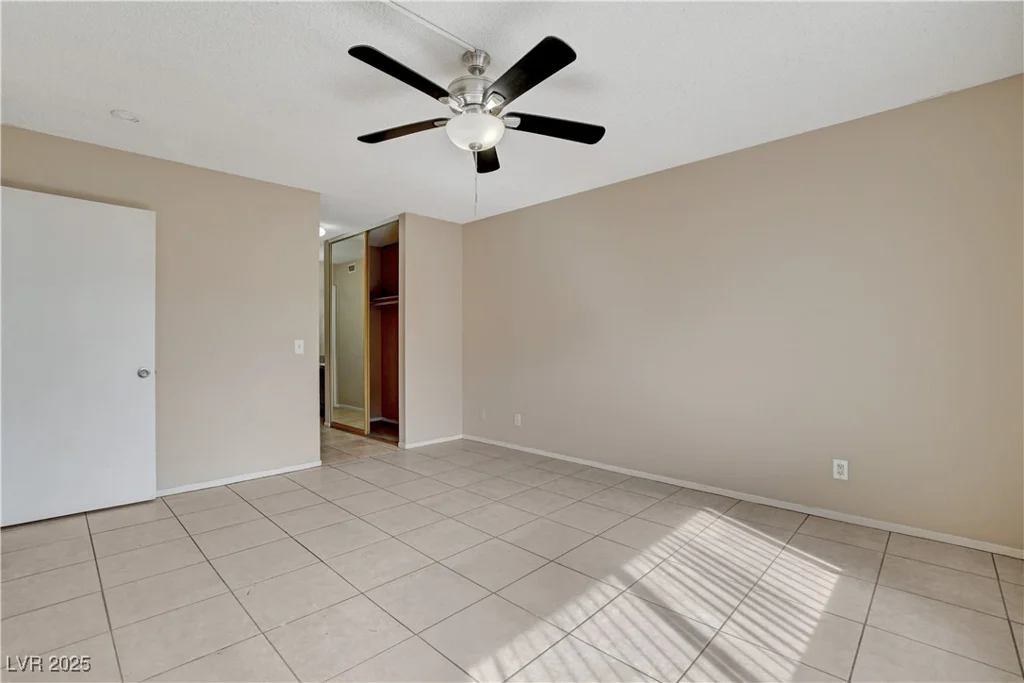 1405 VEGAS VALLEY, Las Vegas, NV 89169