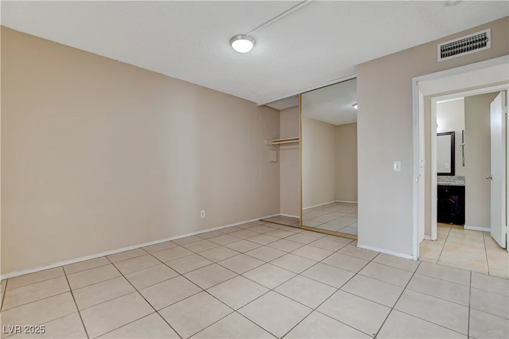 1405 VEGAS VALLEY, Las Vegas, NV 89169