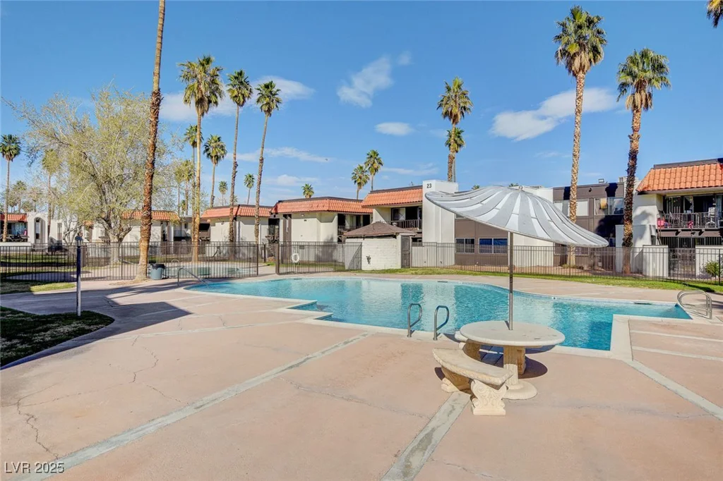 1405 VEGAS VALLEY, Las Vegas, NV 89169