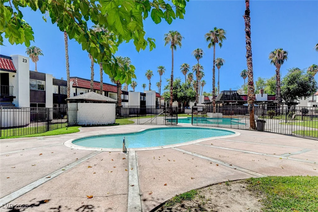 1405 VEGAS VALLEY, Las Vegas, NV 89169
