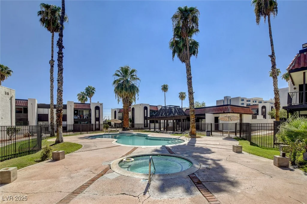 1405 VEGAS VALLEY, Las Vegas, NV 89169