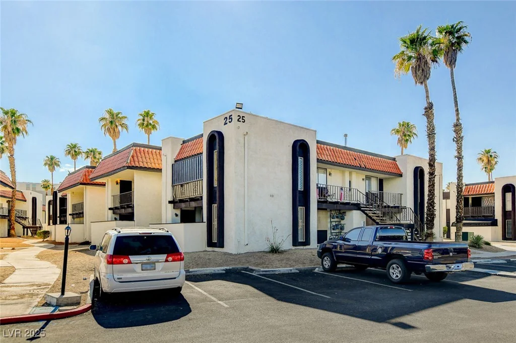 1405 VEGAS VALLEY, Las Vegas, NV 89169