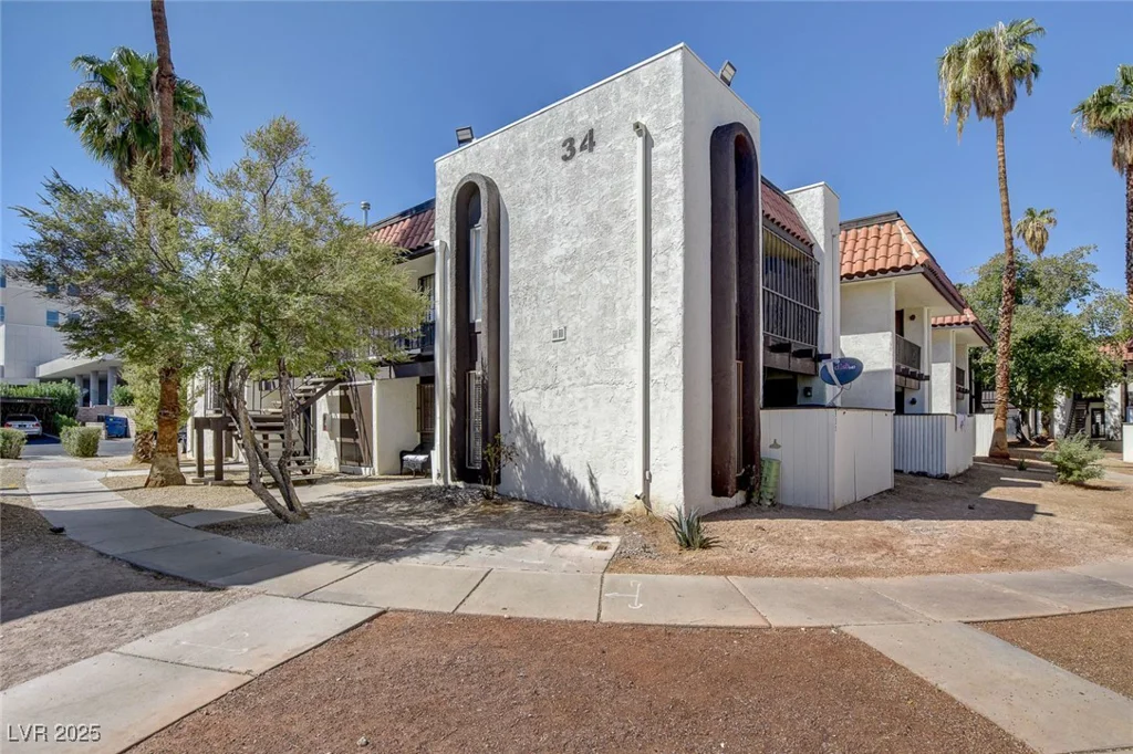 1405 VEGAS VALLEY, Las Vegas, NV 89169