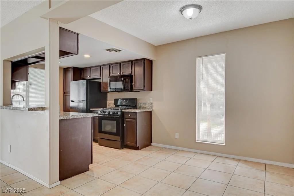 1405 VEGAS VALLEY, Las Vegas, NV 89169