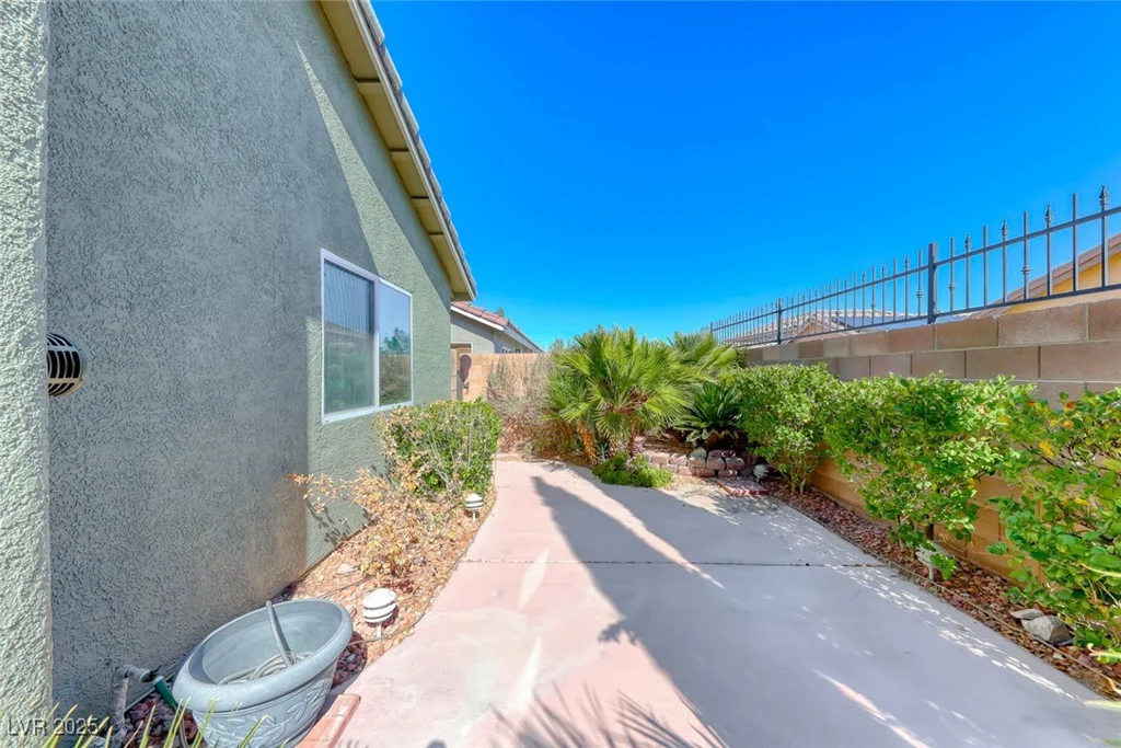 10924 Bandol, Las Vegas, NV 89141