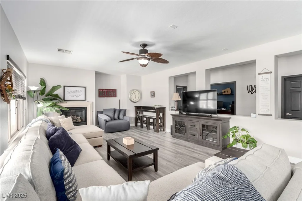 231 Pioneers Peak, Henderson, NV 89002