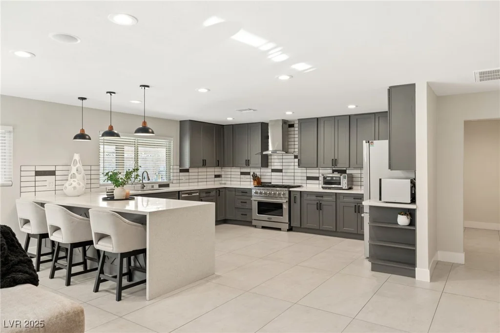 6975 Darby, Las Vegas, NV 89117